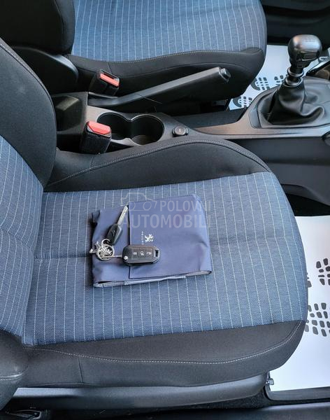 Peugeot 208 1.5Hdi Perla