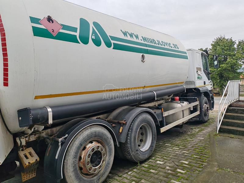 Iveco Stralis AT ADR