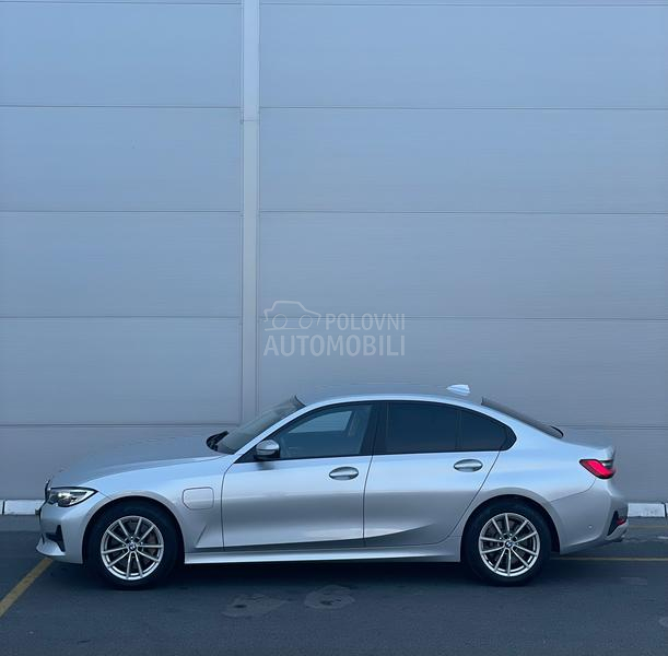 BMW 330 e Plug In Hybrid