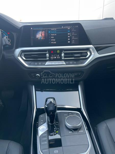 BMW 330 e Plug In Hybrid