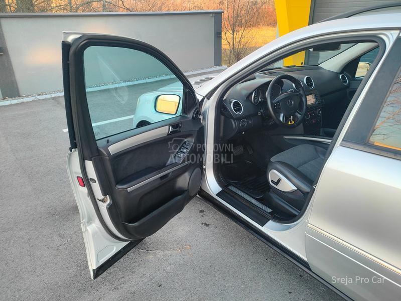 Mercedes Benz ML 280 4MATIC CDI NAV1