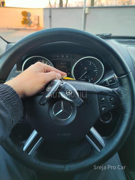 Mercedes Benz ML 280 4MATIC CDI NAV1