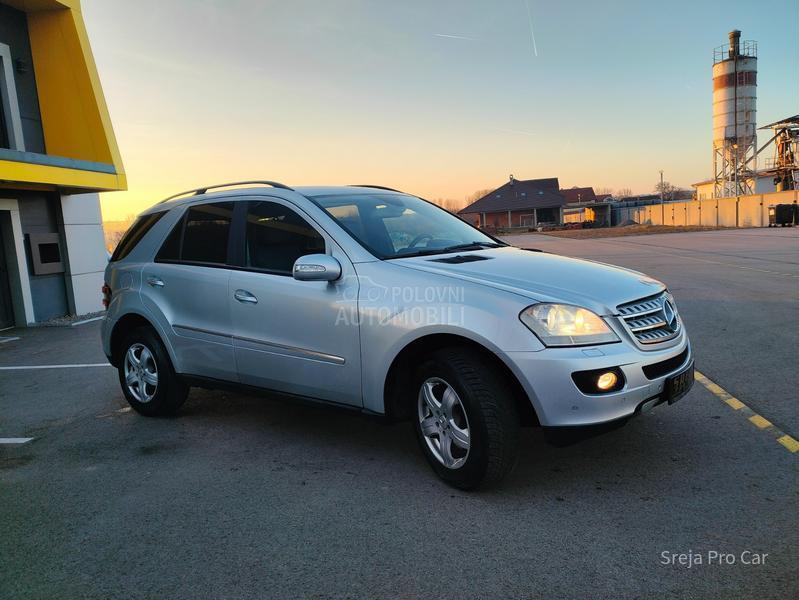 Mercedes Benz ML 280 4MATIC CDI NAV1