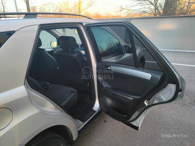 Mercedes Benz ML 280 4MATIC CDI NAV1