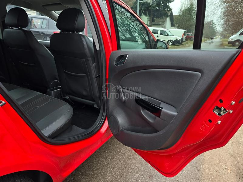 Opel Corsa D 1.4b   Adam 150