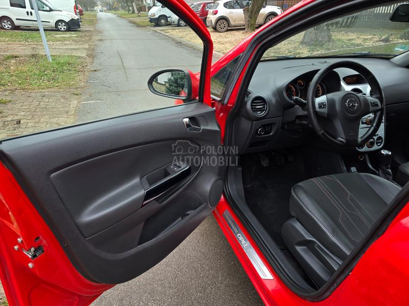 Opel Corsa D 1.4b   Adam 150