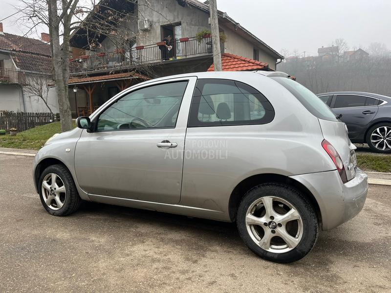 Nissan Micra 