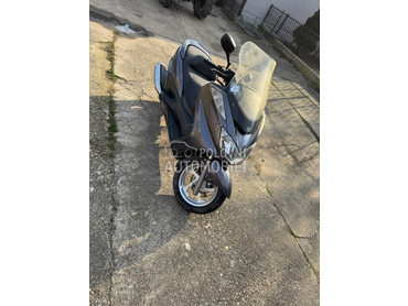 Yamaha Majesty