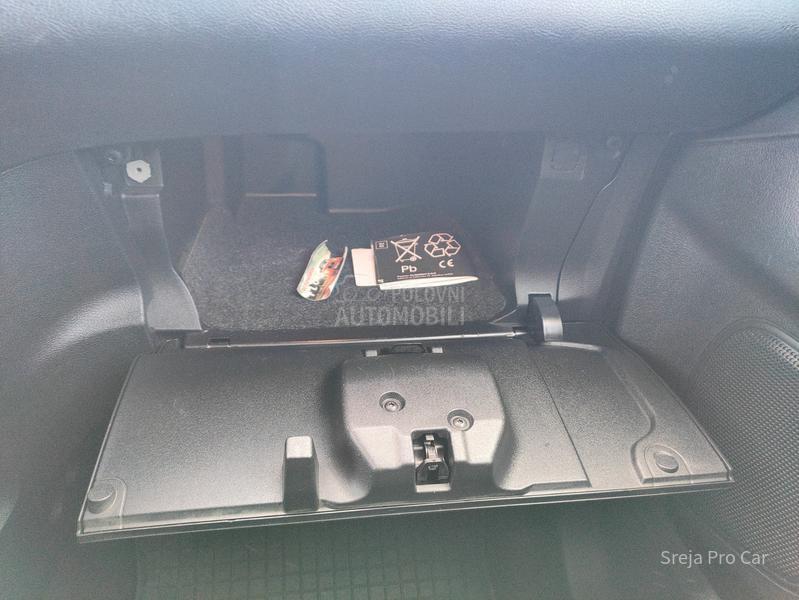 Ford Galaxy 2.0 TDCI GHIA 7SED