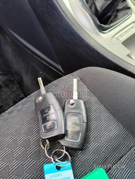 Ford Galaxy 2.0 TDCI GHIA 7SED