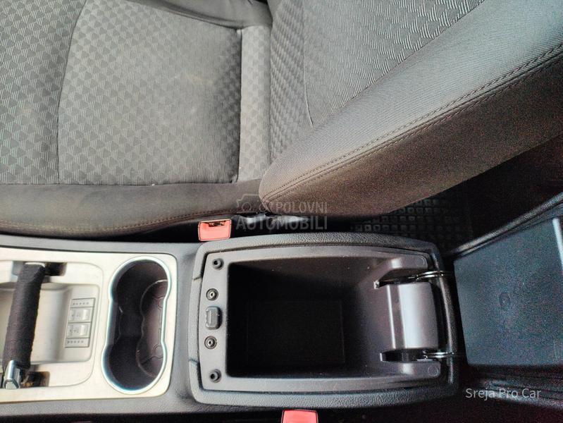 Ford Galaxy 2.0 TDCI GHIA 7SED