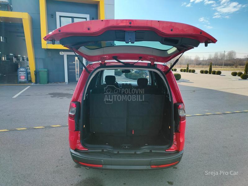 Ford Galaxy 2.0 TDCI GHIA 7SED