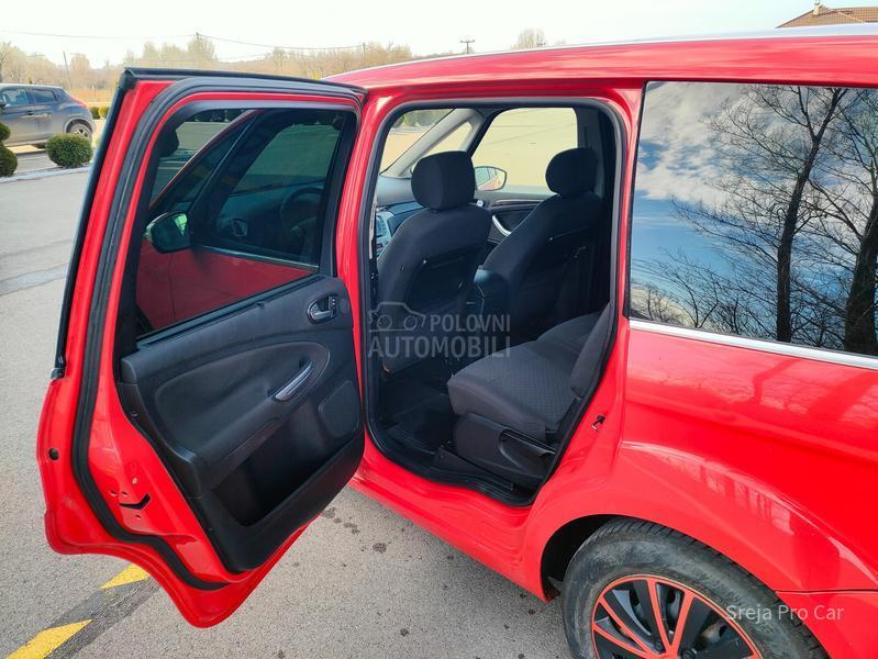 Ford Galaxy 2.0 TDCI GHIA 7SED