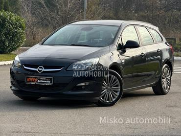 Opel Astra J 1.4 Turbo Cosmo Led