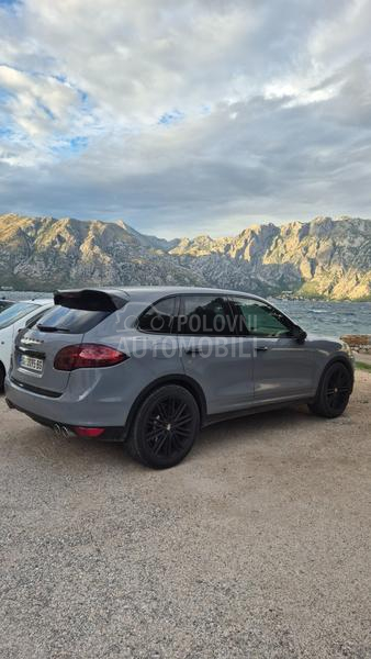 Porsche Cayenne 3.0
