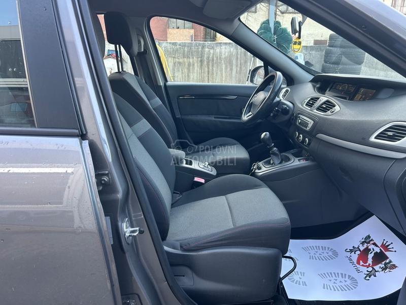 Renault Scenic 1.5 DCI
