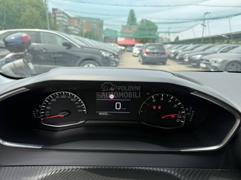 Peugeot 208 1.2 B
