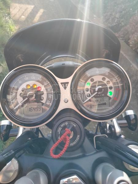 Triumph Speed twin 1200