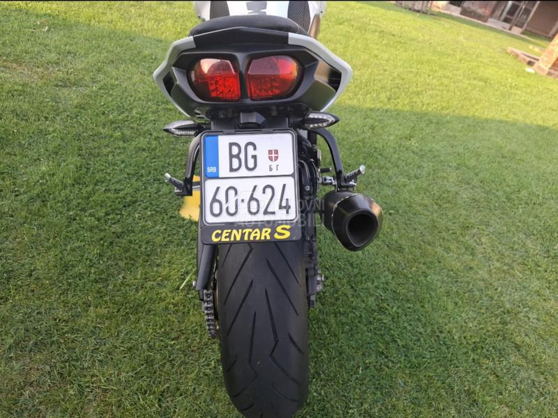 Yamaha Fz8n  dobra