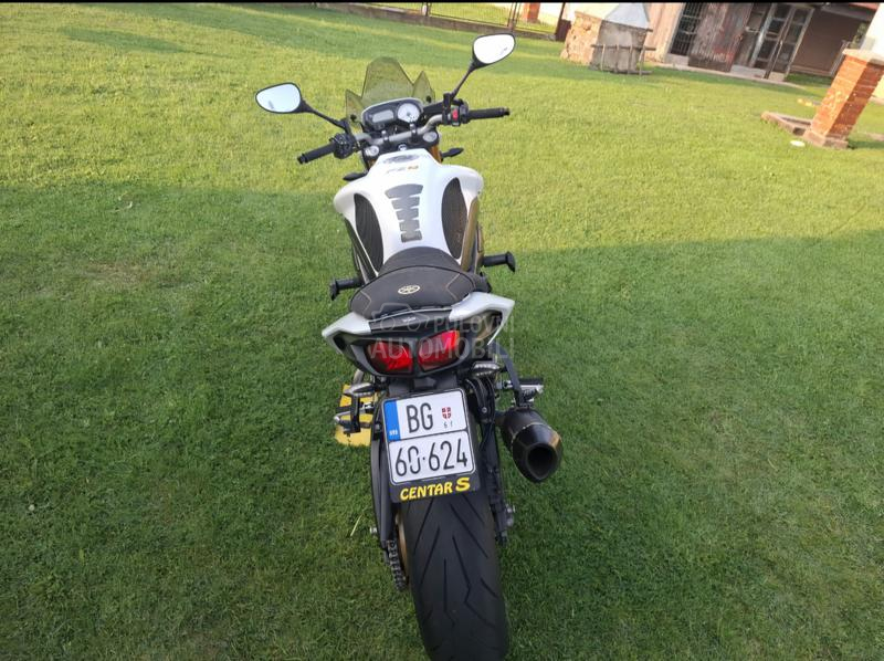 Yamaha Fz8n  dobra