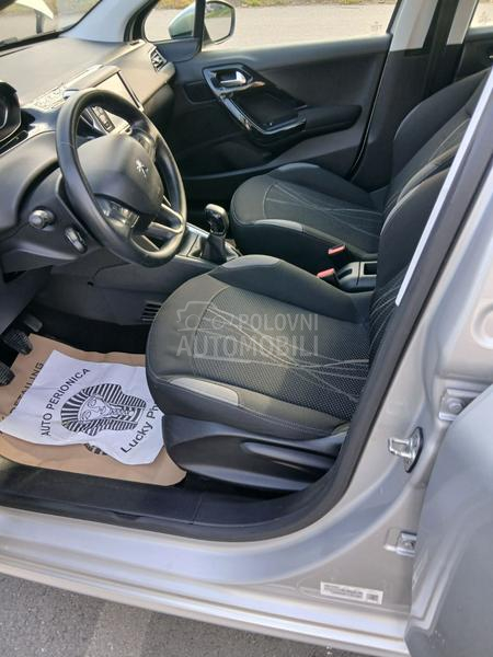 Peugeot 208 1.2 VTi
