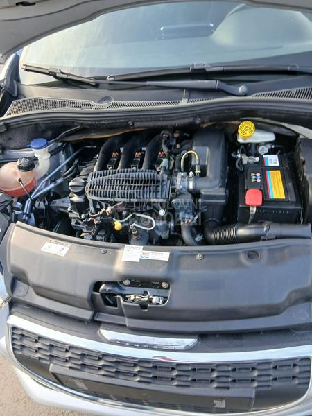 Peugeot 208 1.2 VTi