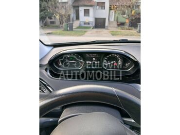 Peugeot 208 1.2 VTi