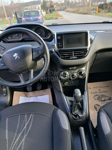 Peugeot 208 1.2 VTi