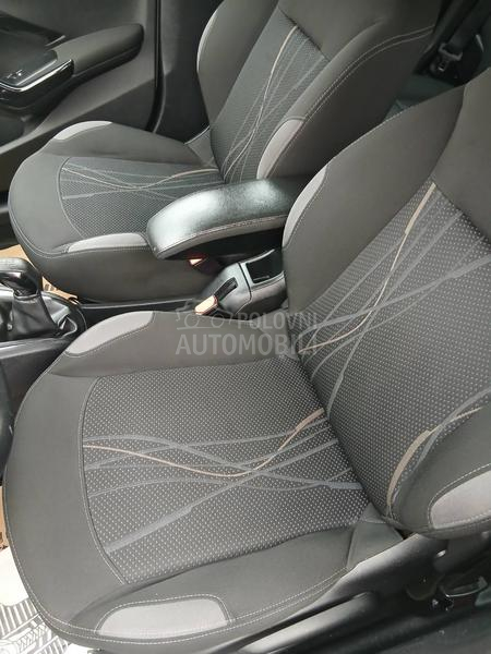 Peugeot 208 1.2 VTi