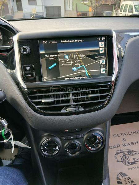 Peugeot 208 1.2 VTi