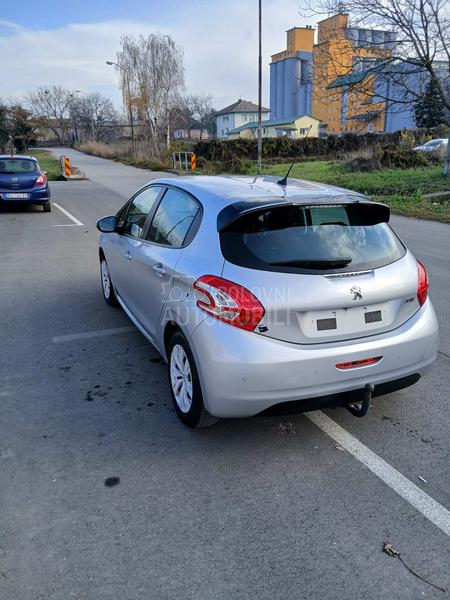 Peugeot 208 1.2 VTi