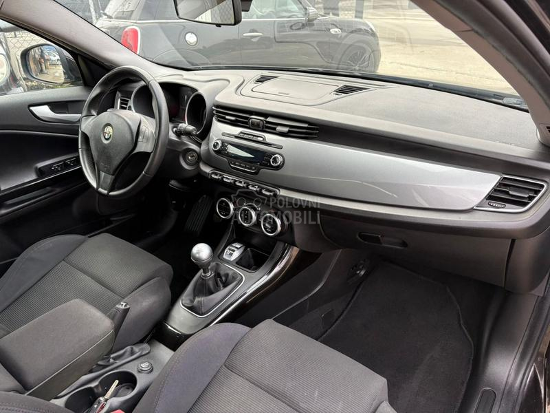 Alfa Romeo Giulietta 