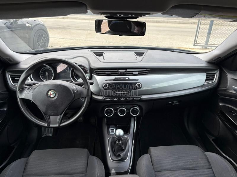 Alfa Romeo Giulietta 