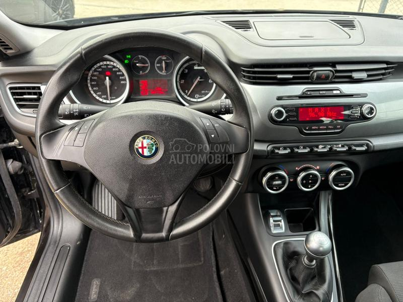 Alfa Romeo Giulietta 