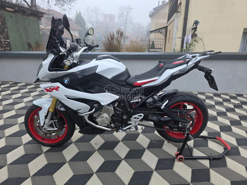BMW S1000XR