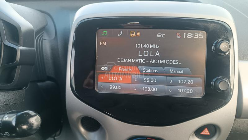 Citroen C1 1.0VVTI 68 SHINE