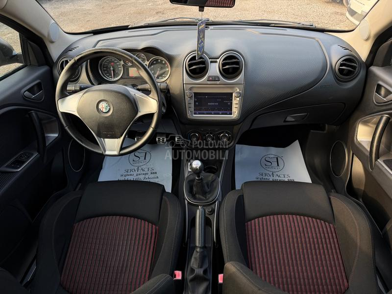 Alfa Romeo MiTo CH/NAVl/carbon