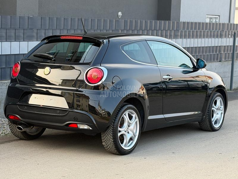Alfa Romeo MiTo CH/NAVl/carbon