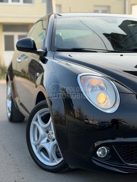 Alfa Romeo MiTo CH/NAVl/carbon