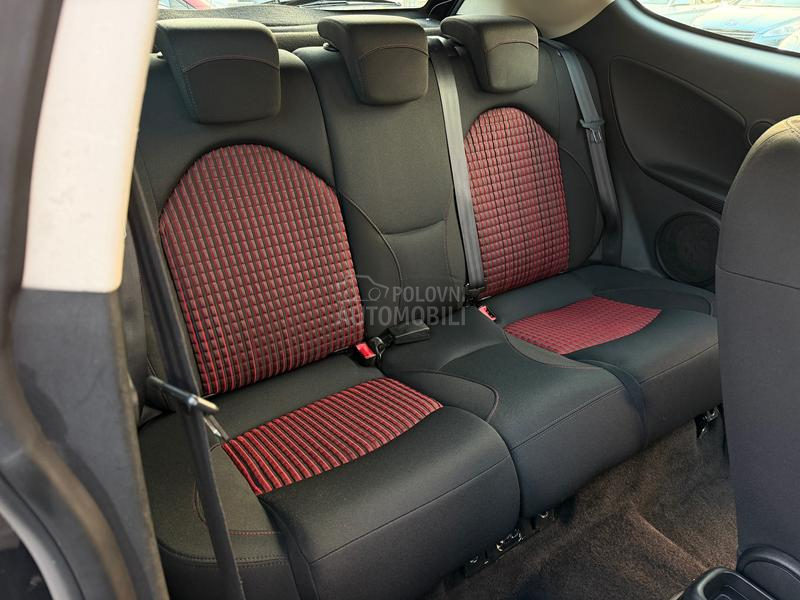 Alfa Romeo MiTo CH/NAVl/carbon