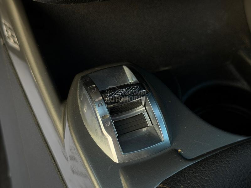 Alfa Romeo MiTo CH/NAVl/carbon