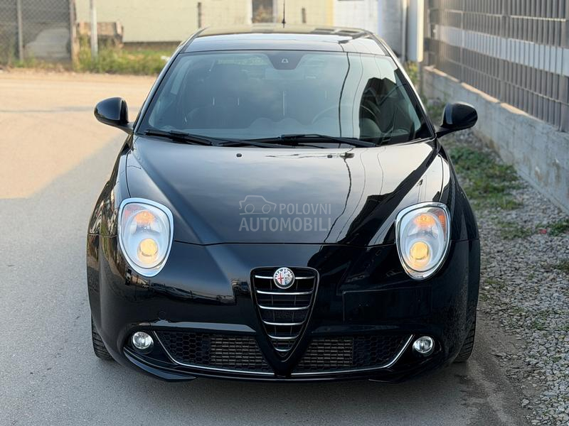 Alfa Romeo MiTo CH/NAVl/carbon
