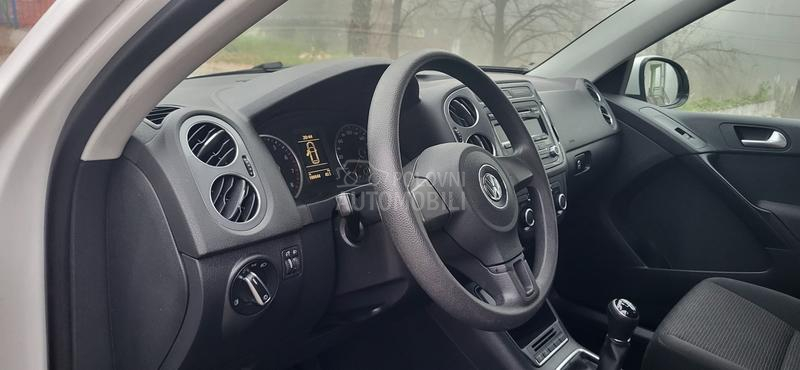 Volkswagen Tiguan //NOV//