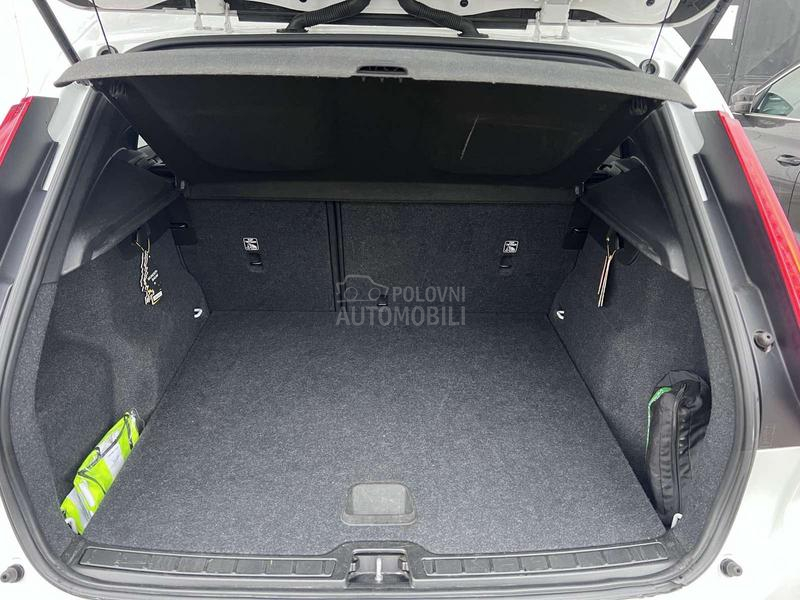 Volvo XC40 Momentum PRO Winter