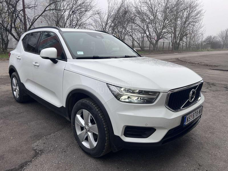 Volvo XC40 Momentum PRO Winter