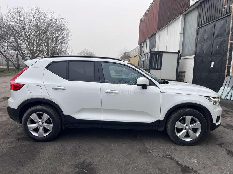 Volvo XC40 Momentum PRO Winter