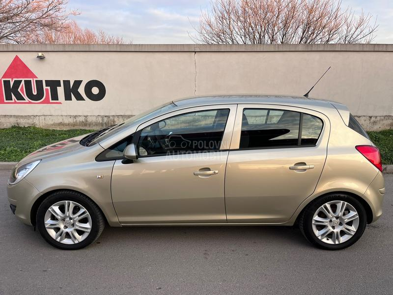 Opel Corsa D 1.2 obican