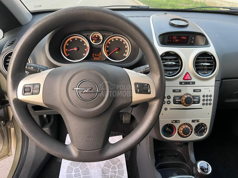Opel Corsa D 1.2 obican