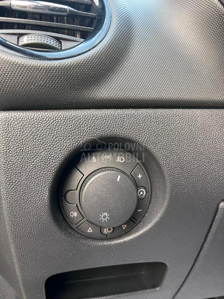 Opel Corsa D 1.2 obican