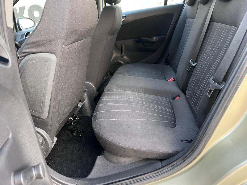 Opel Corsa D 1.2 obican